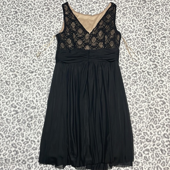 Black and tan dress the brand is JH Evenings worn once in great shape - Picture 2 of 2